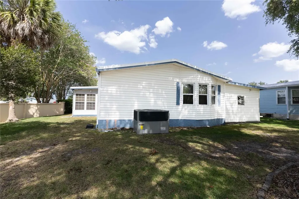 1159 Paradise Drive Lady Lake FL 32159