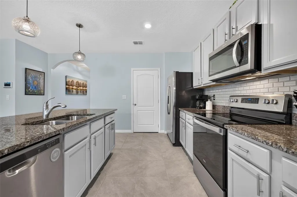 5264 Greenheart Avenue Mount Dora FL 32757