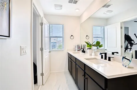 1120 Lakeshore Breeze Place Kissimmee FL 34747