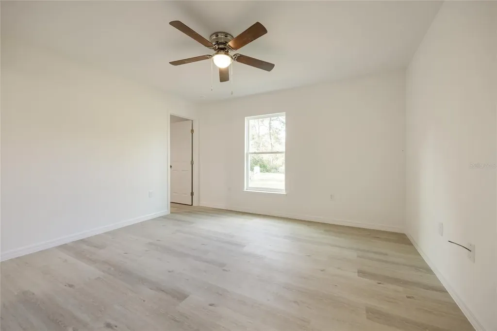 691 E Country Club Drive Williston FL 32696