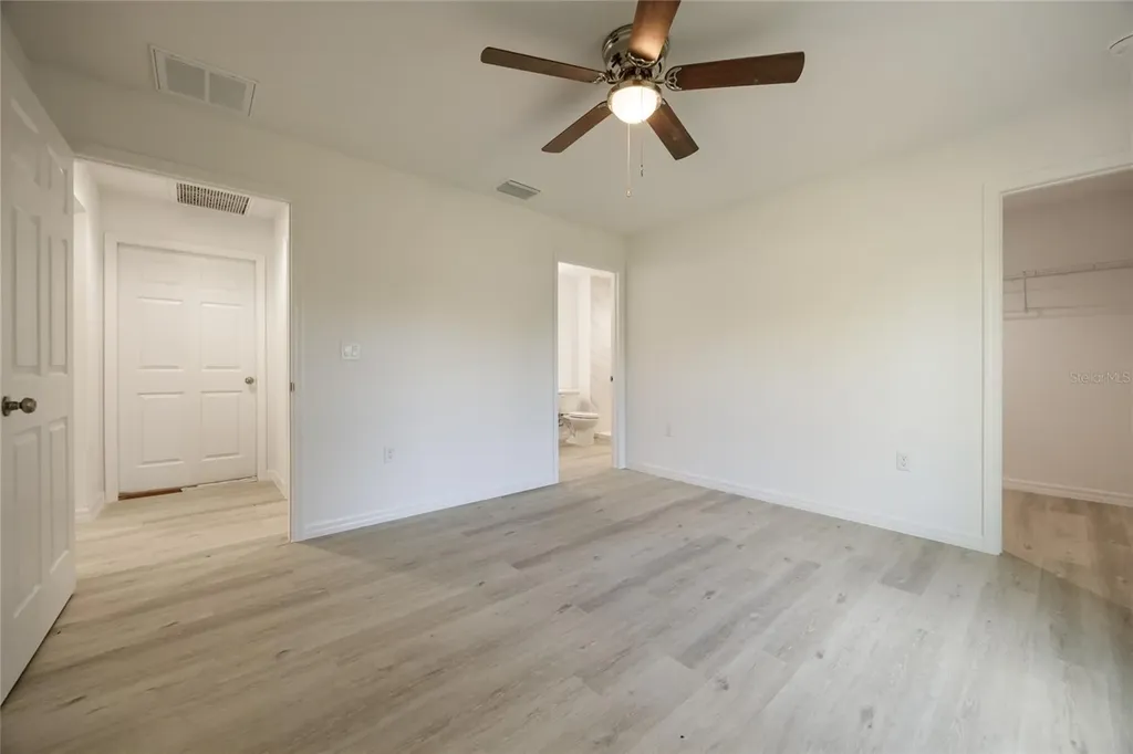 691 E Country Club Drive Williston FL 32696
