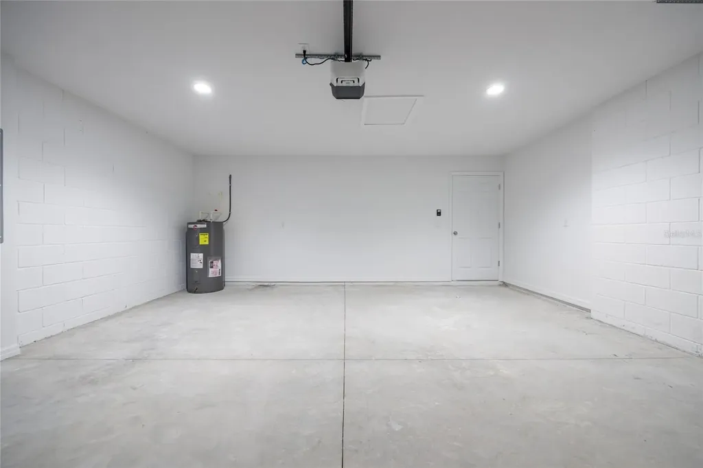 691 E Country Club Drive Williston FL 32696