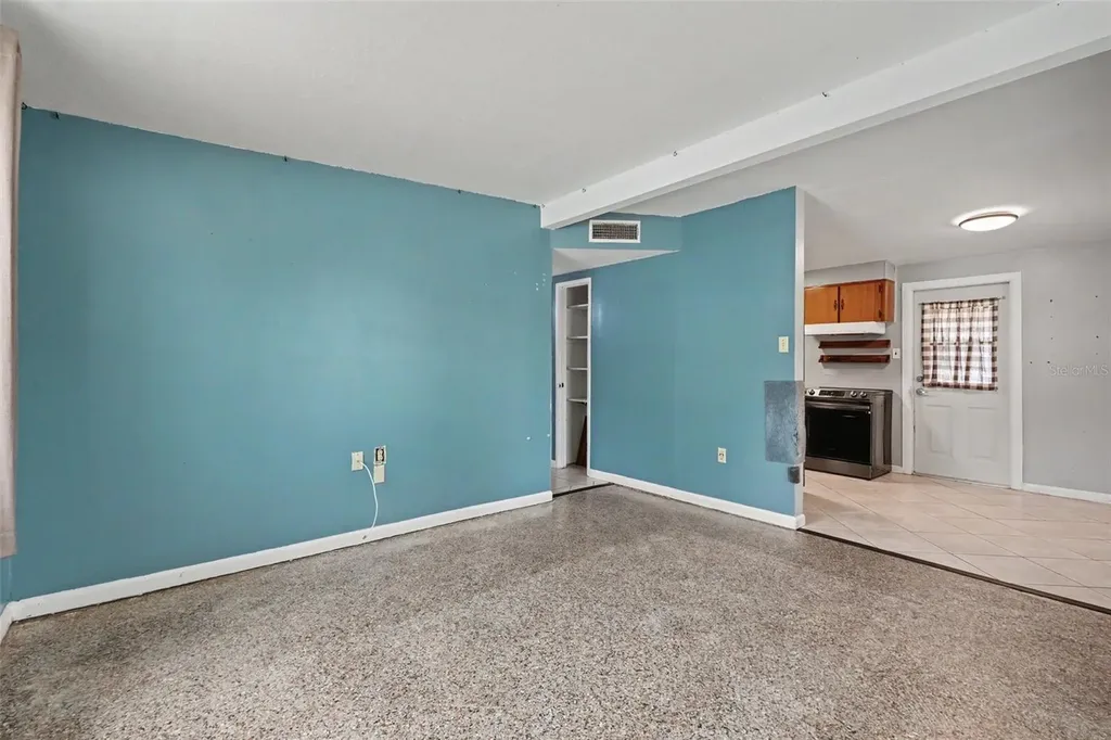 8042 91st Terrace Seminole FL 33777