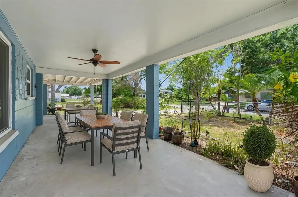 8042 91st Terrace Seminole FL 33777