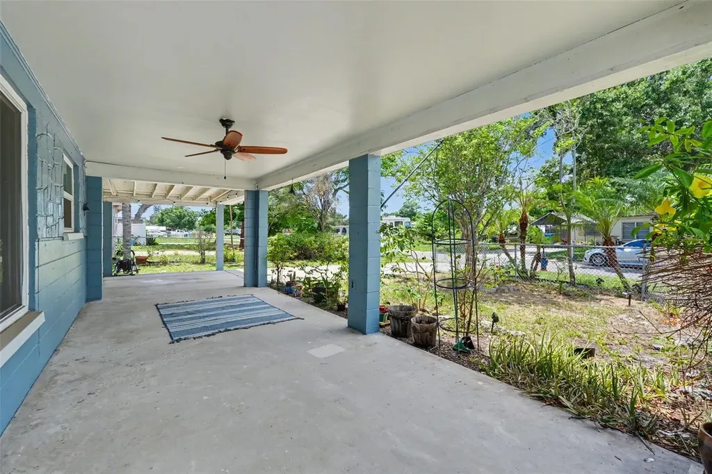 8042 91st Terrace Seminole FL 33777