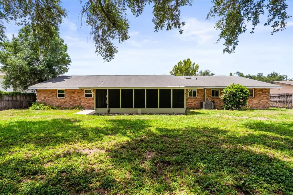 710 Debra Lynne Drive Brandon FL 33511