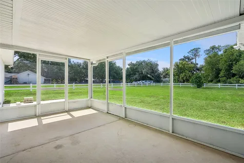 40932 Maxwell Road Umatilla FL 32784