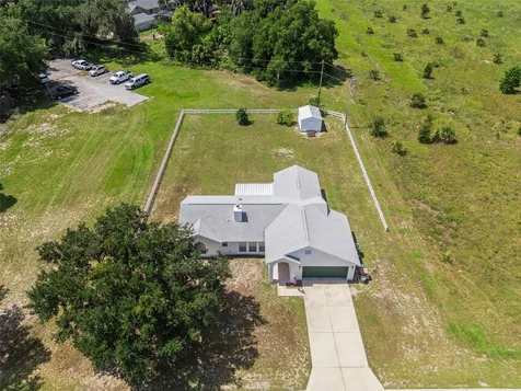 40932 Maxwell Road Umatilla FL 32784