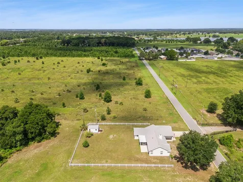 40932 Maxwell Road Umatilla FL 32784