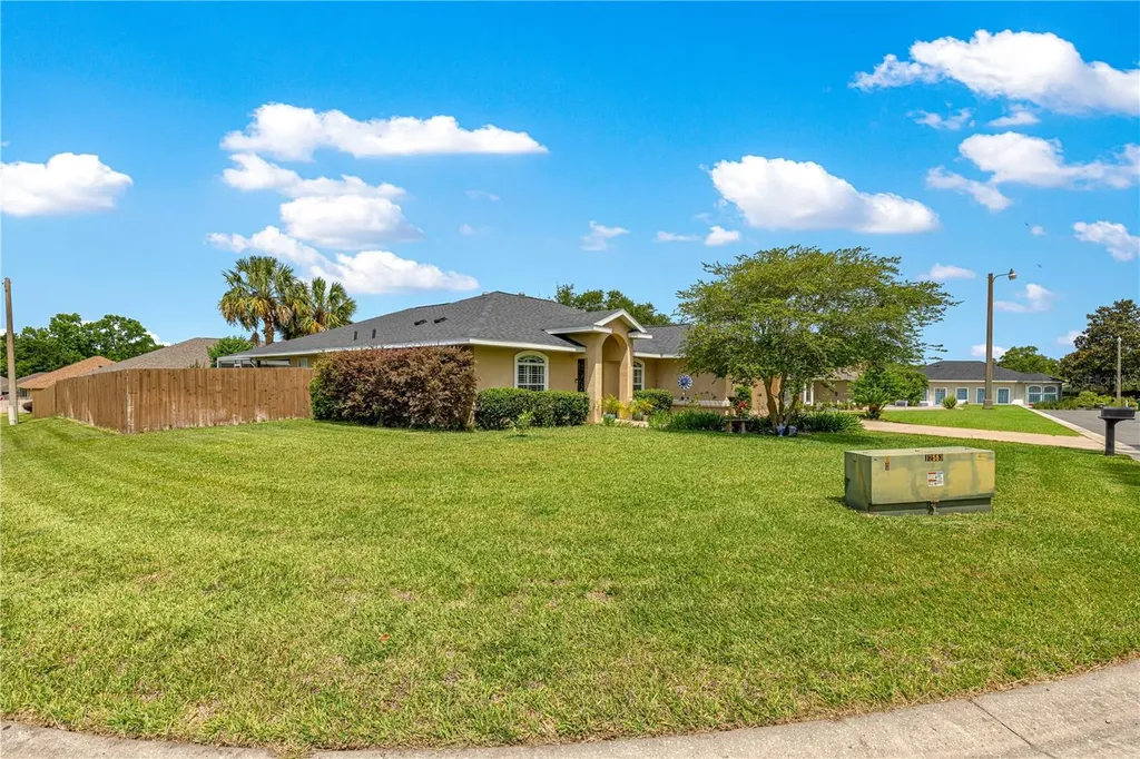 2208 SE 24th Terrace Ocala FL 34471