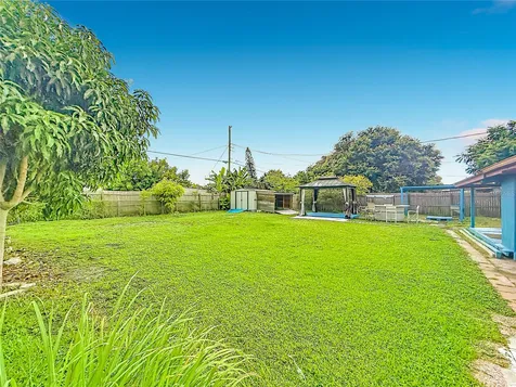 6430 83rd Avenue N Pinellas Park FL 33781
