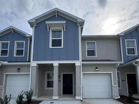 2494 Skyline Loop Kissimmee FL 34759