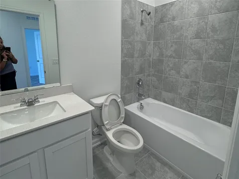 2494 Skyline Loop Kissimmee FL 34759