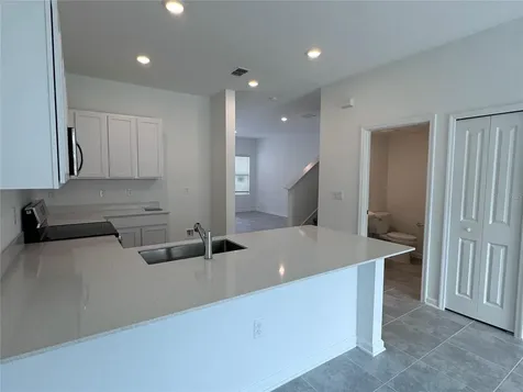 2494 Skyline Loop Kissimmee FL 34759