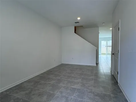 2494 Skyline Loop Kissimmee FL 34759