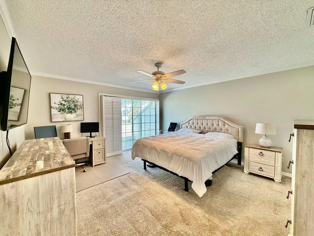 5220 S Russell Street Tampa FL 33611