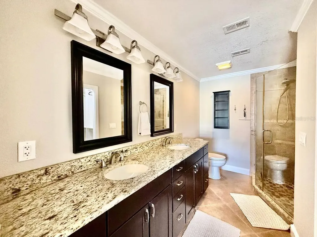 5220 S Russell Street Tampa FL 33611