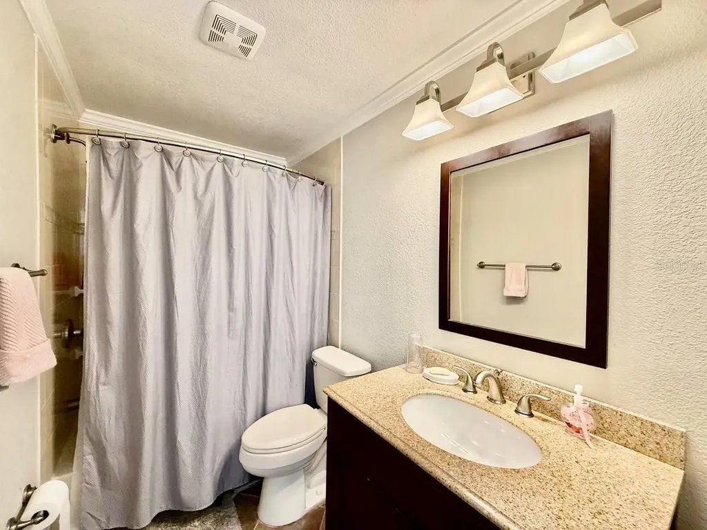 5220 S Russell Street Tampa FL 33611