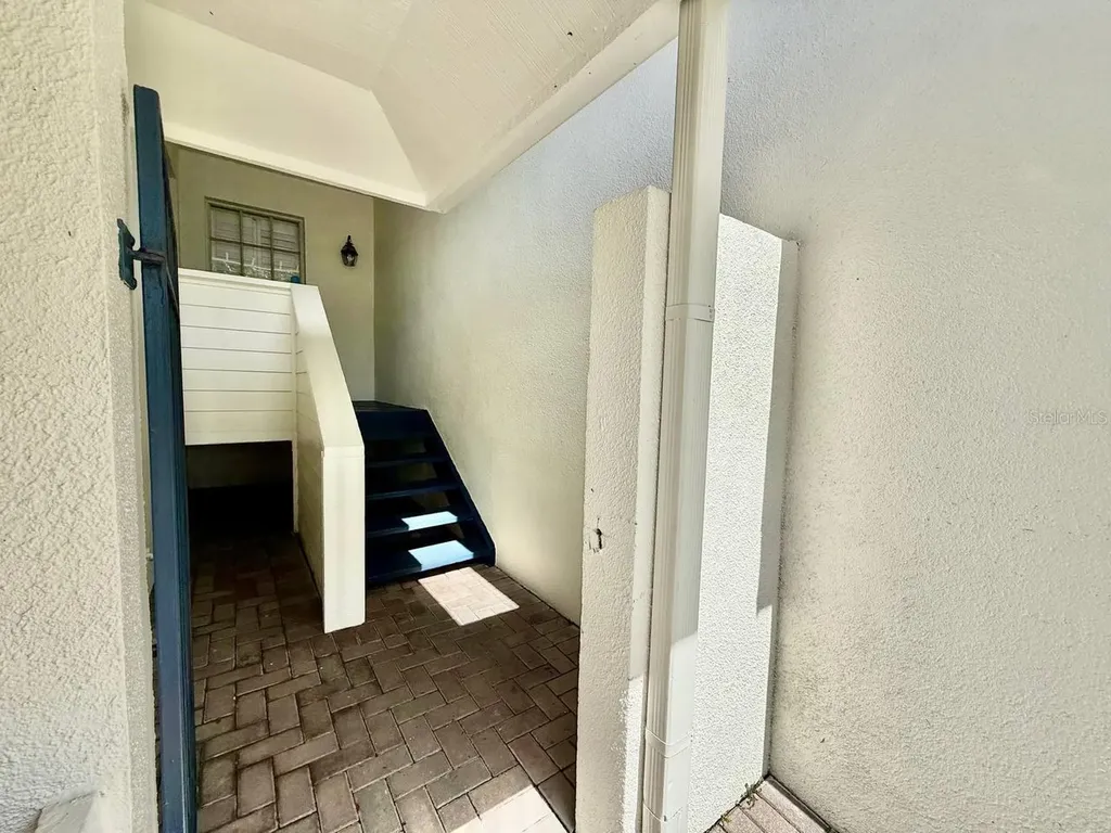 5220 S Russell Street Tampa FL 33611