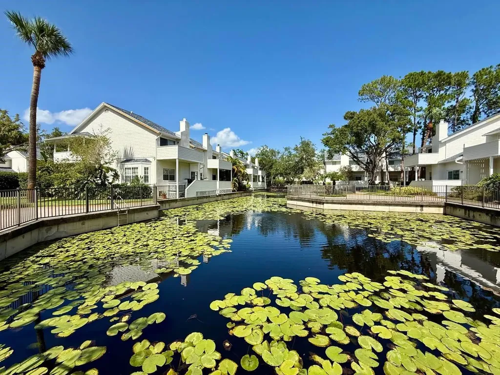 5220 S Russell Street Tampa FL 33611