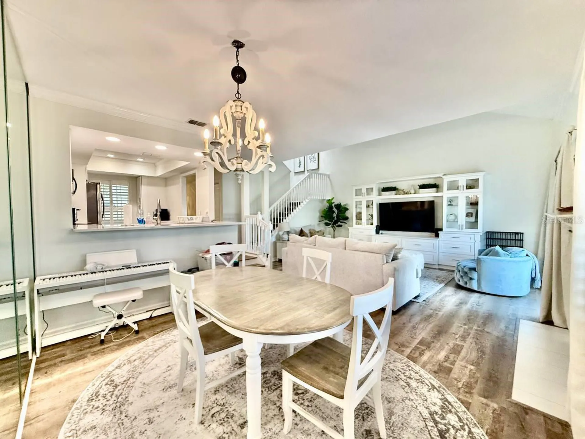 5220 S Russell Street Tampa FL 33611