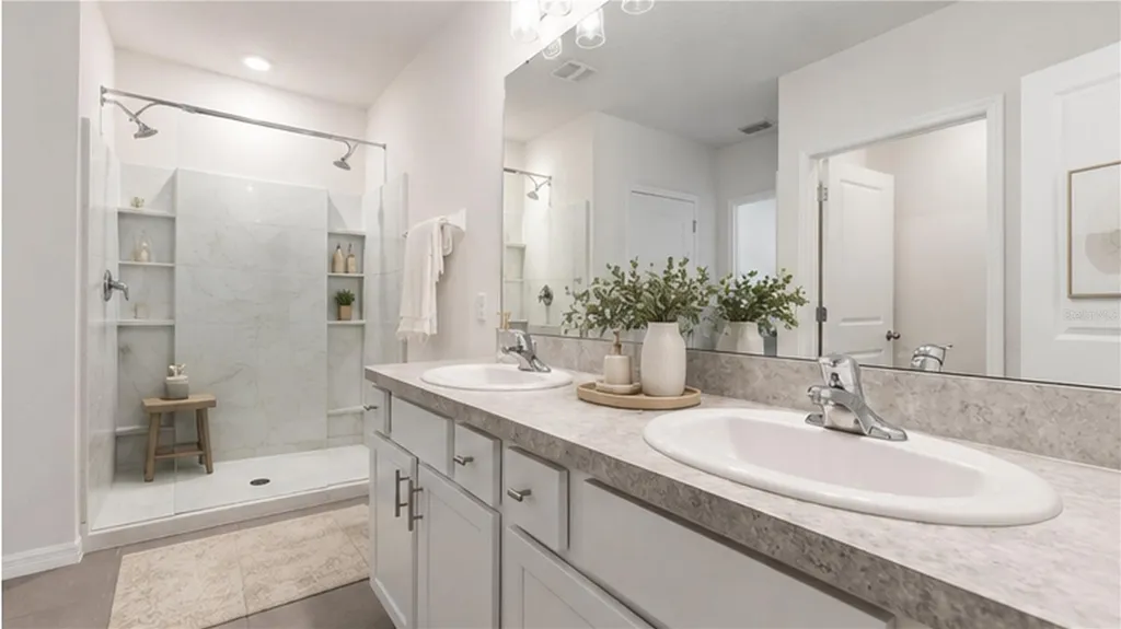 10823 Trailing Vine Drive Tampa FL 33610