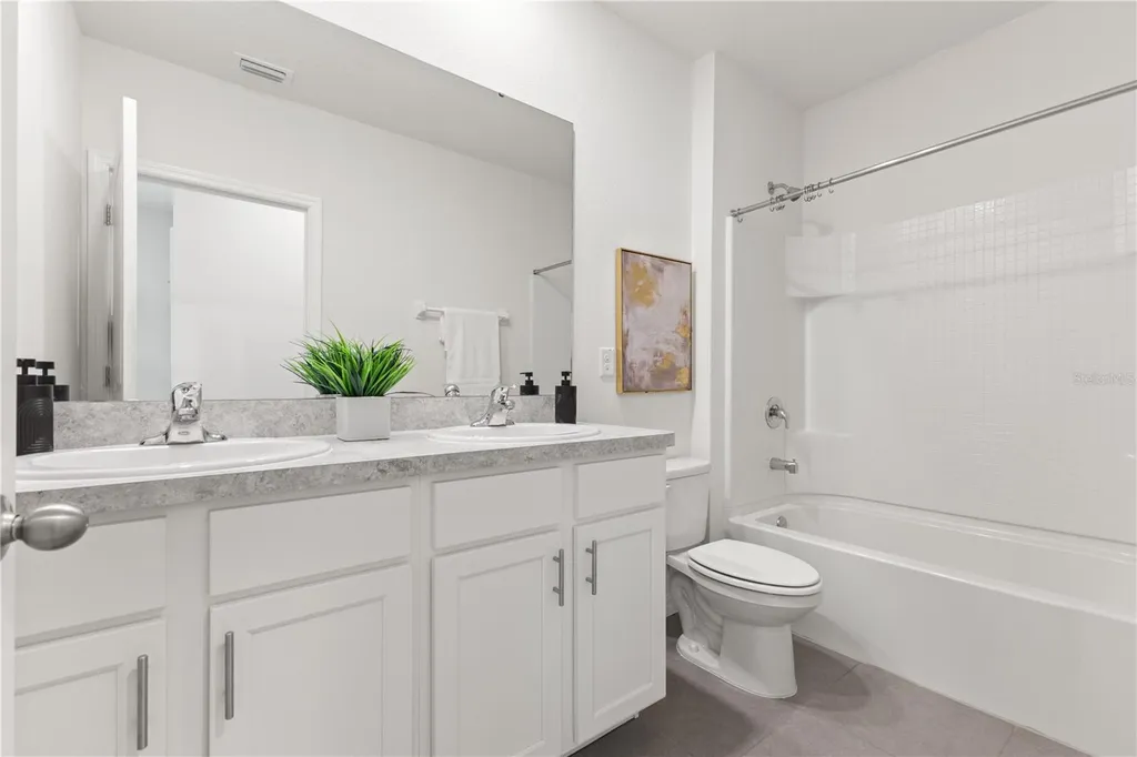 10823 Trailing Vine Drive Tampa FL 33610