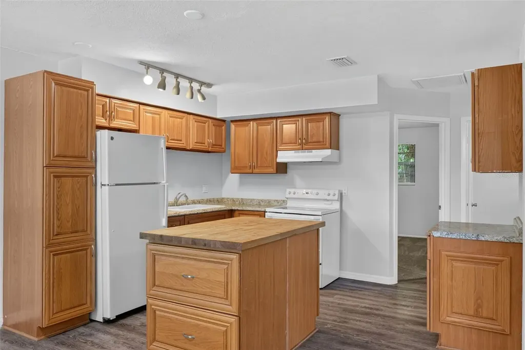 397 SW 2nd Street Largo FL 33770