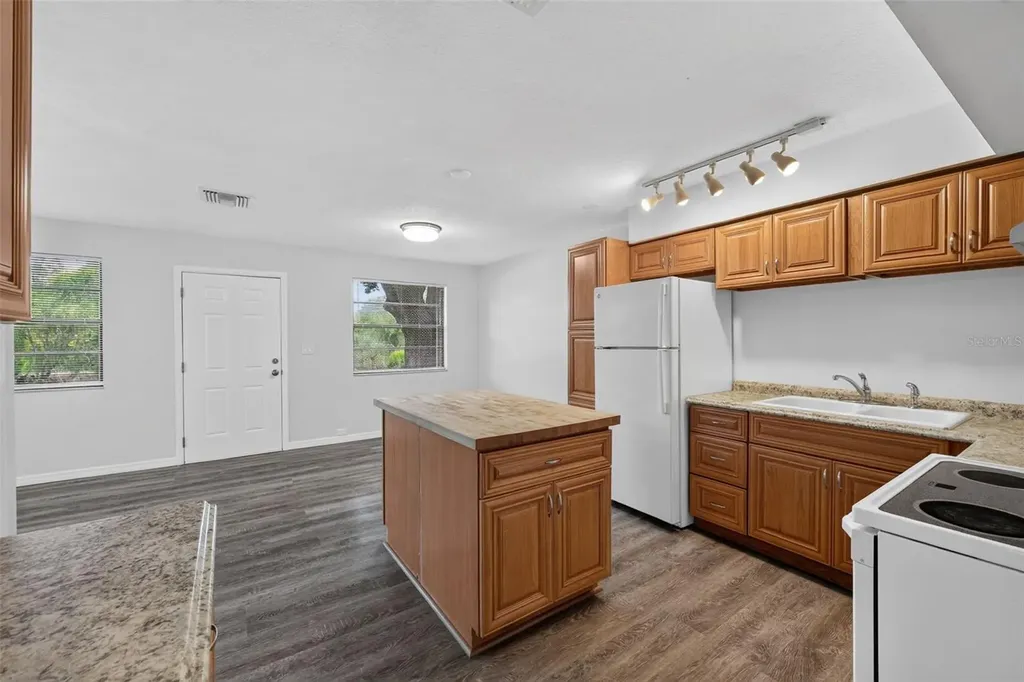 397 SW 2nd Street Largo FL 33770