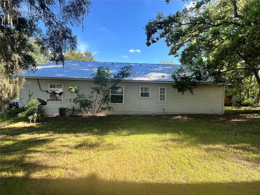 15704 NW 140th Street Alachua FL 32615