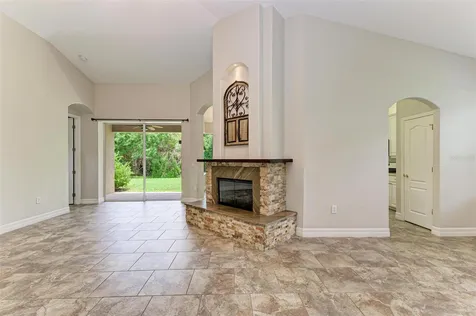 337 Snapdragon Loop Bradenton FL 34212
