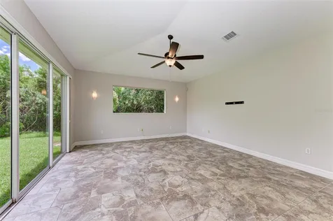 337 Snapdragon Loop Bradenton FL 34212