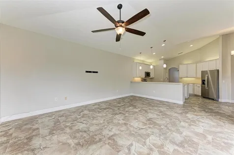 337 Snapdragon Loop Bradenton FL 34212