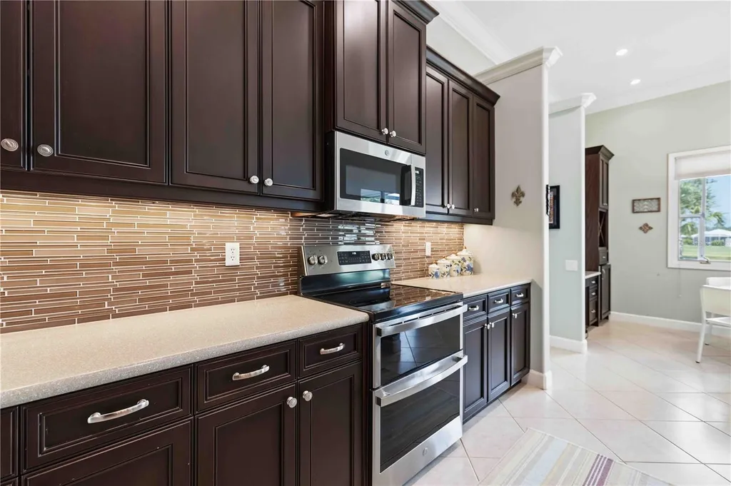 5256 E 88th Street Bradenton FL 34211