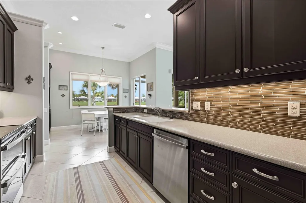 5256 E 88th Street Bradenton FL 34211