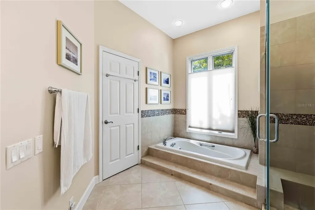 5256 E 88th Street Bradenton FL 34211