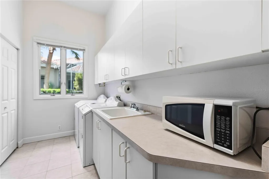 5256 E 88th Street Bradenton FL 34211