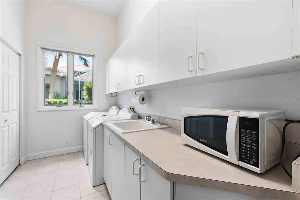 5256 E 88th Street Bradenton FL 34211