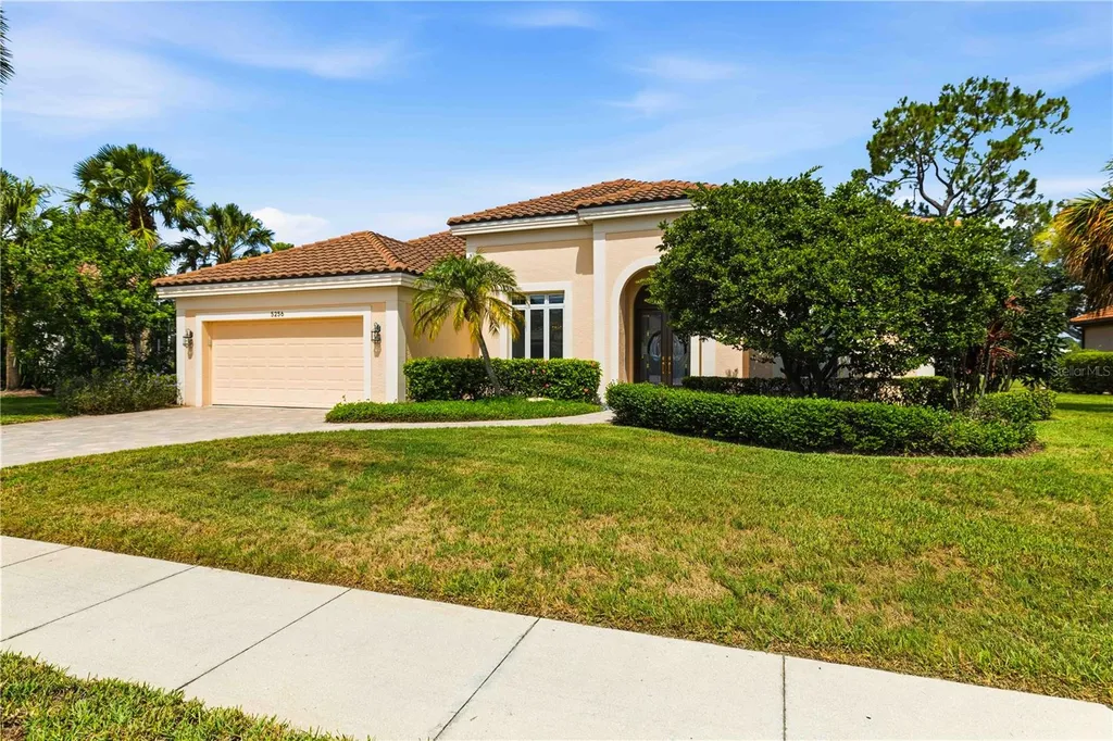 5256 E 88th Street Bradenton FL 34211