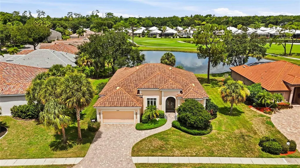 5256 E 88th Street Bradenton FL 34211
