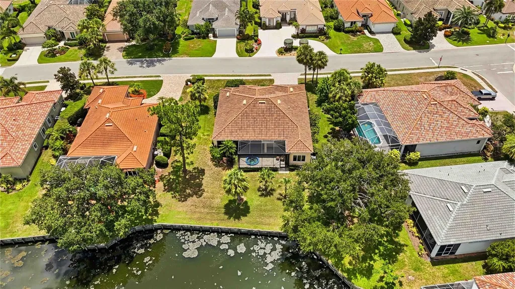 5256 E 88th Street Bradenton FL 34211