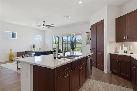6211 W Fallsgrove Lane Port Orange FL 32128