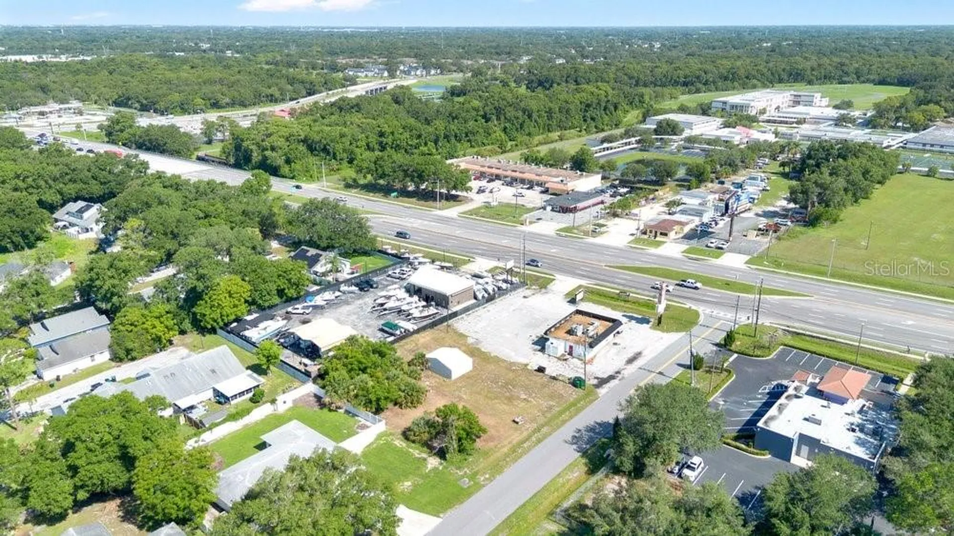 9710 E Colonial Drive Orlando FL 32817