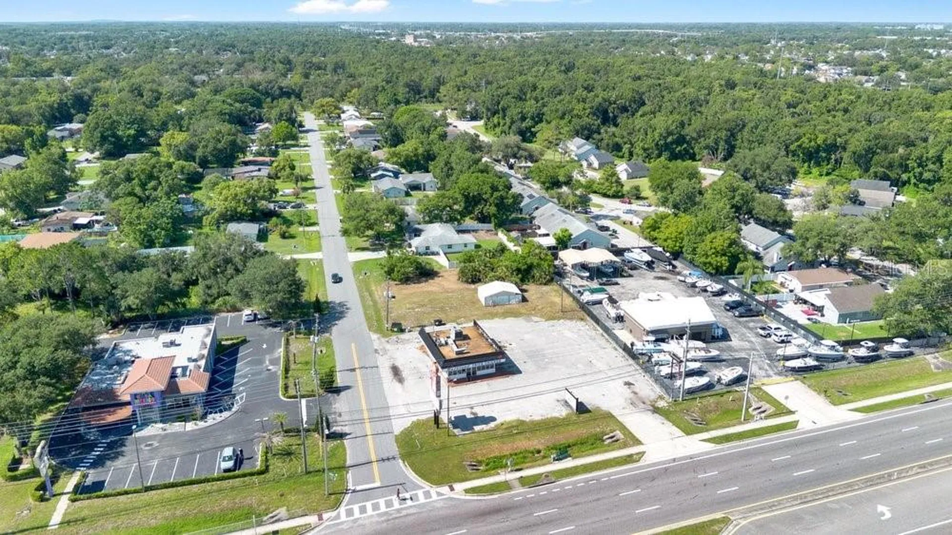 9710 E Colonial Drive Orlando FL 32817