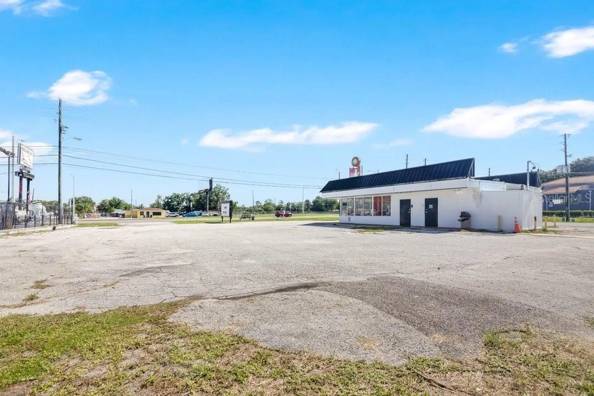 9710 E Colonial Drive Orlando FL 32817