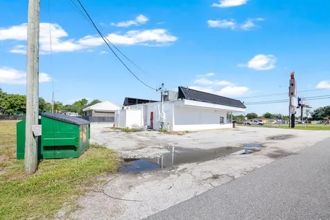9710 E Colonial Drive Orlando FL 32817