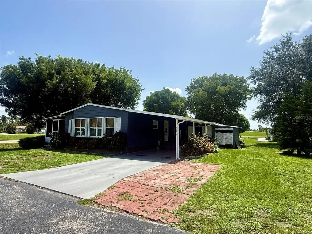 9735 Lake Fairways Boulevard North Fort Myers FL 33903