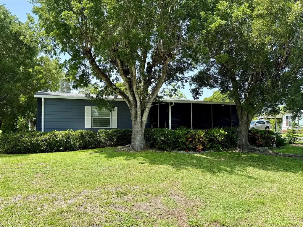 9735 Lake Fairways Boulevard North Fort Myers FL 33903