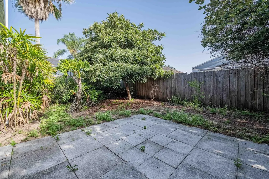 612 Allison Avenue Davenport FL 33897