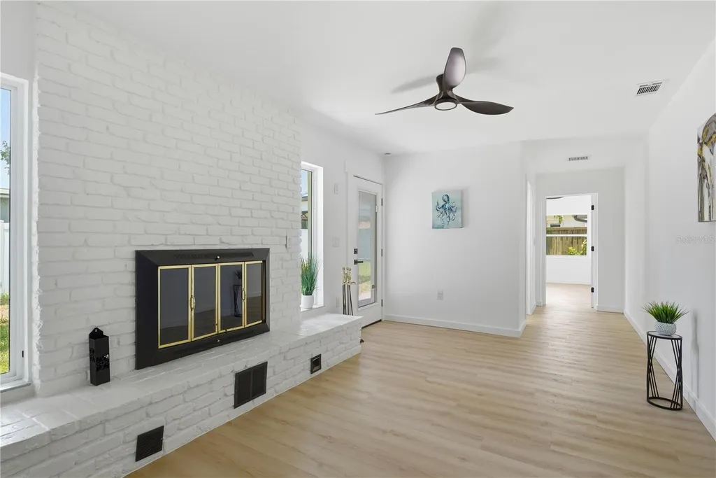 1290 Michigan Boulevard Dunedin FL 34698